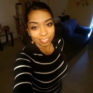 Meet your Posher, Mayra